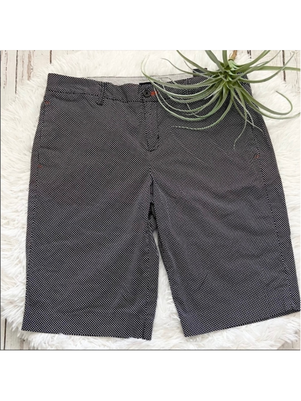Tommy Hilfiger black polka dot walking shorts size 12